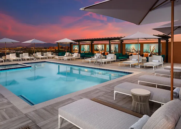 Hotel Canopy By Hilton Old Town 4*